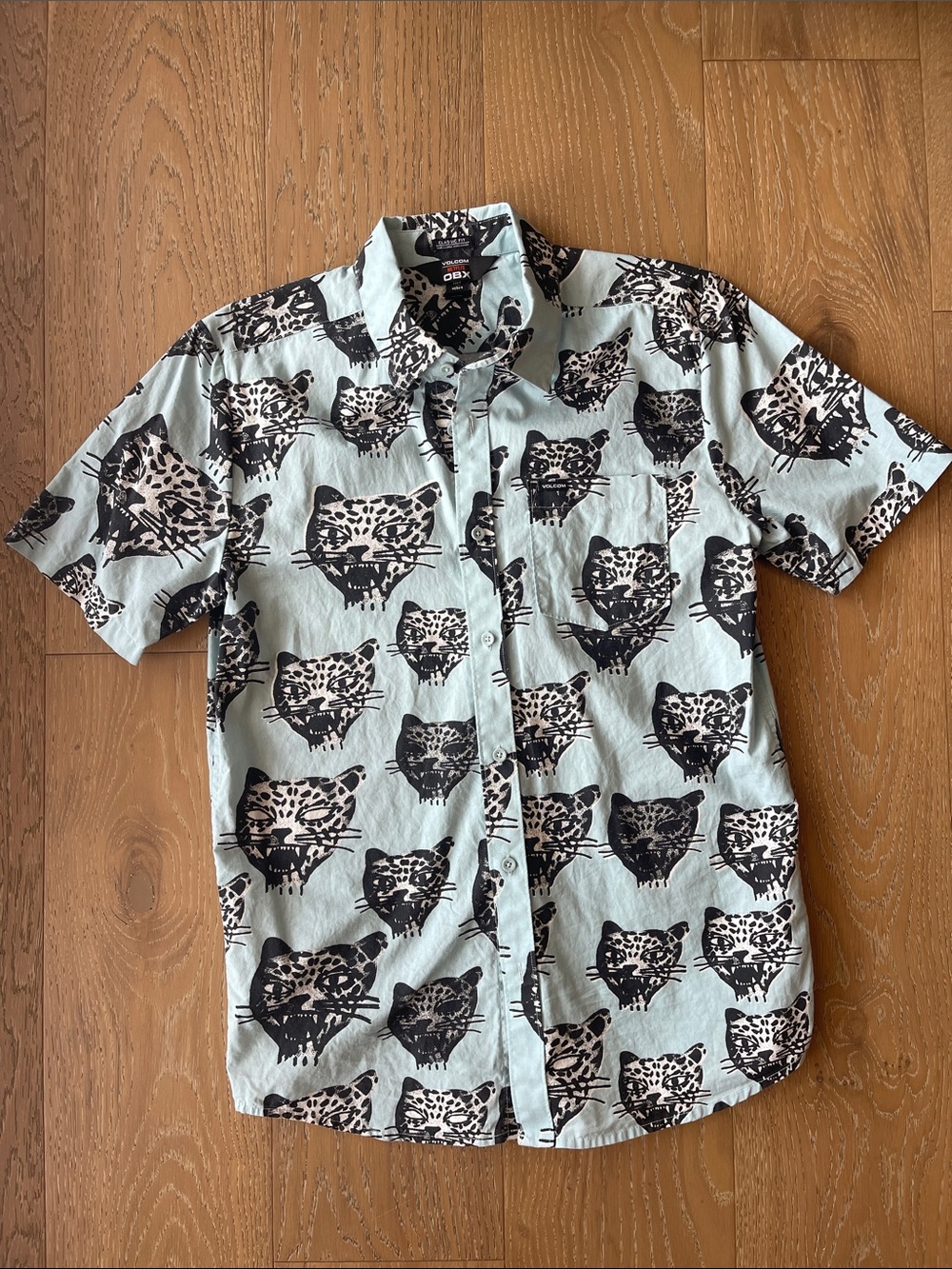 Volcom | OBX | Short-Sleeve Button-Down Shirt in Light Blue with Black Cat Print